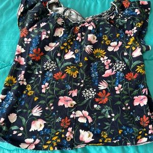 What I am selling I’m selling shirts, skirts, pants, sweaters, and more for kids